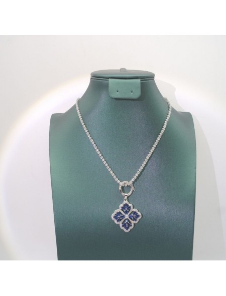 Natural sapphire clover necklace