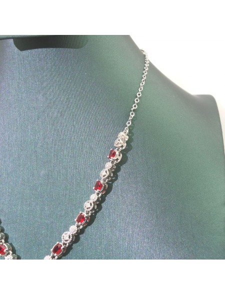 Natural ruby inlaid flower gem necklace