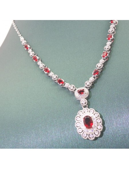 Natural ruby inlaid flower gem necklace