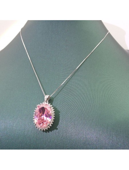 Natural pink with jewel pendant necklace