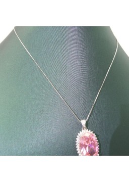 Natural pink with jewel pendant necklace