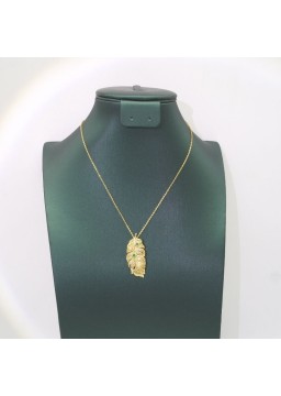 Natural Emeral  with gold leaves pendant necklace