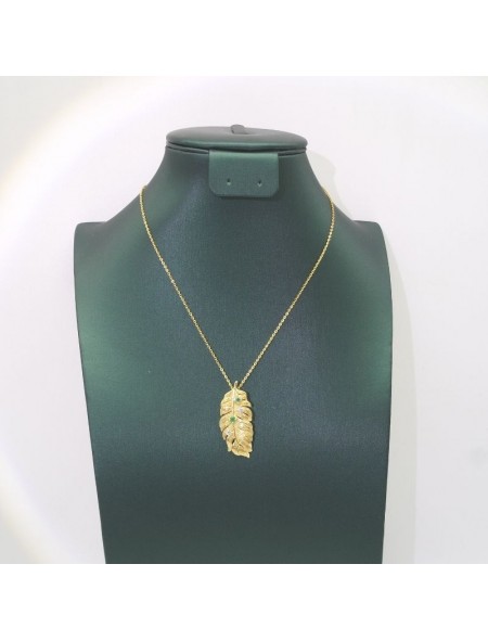 Natural Emeral  with gold leaves pendant necklace