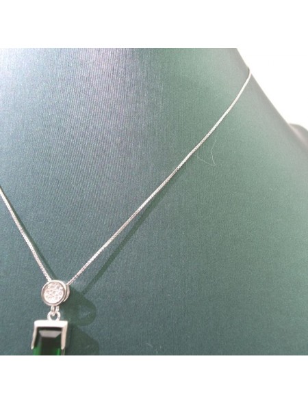 Natural  Emeral with simple strip pendant necklace