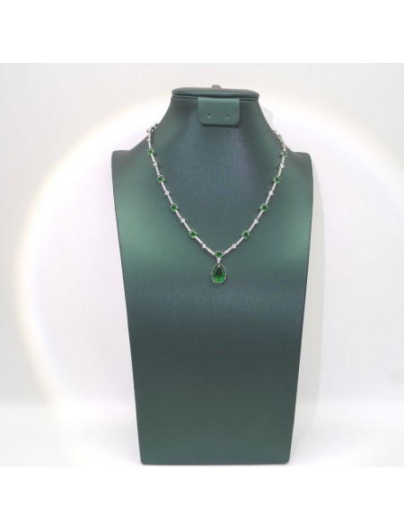 Natural Emeral with full jewel necklace