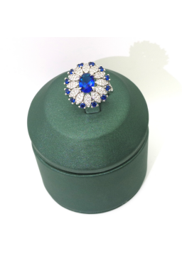 Natural Sapphire / Emeral inlaid two-color flower gem ring