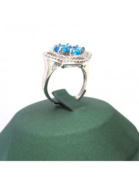 Natural blue topaz inlaid clover gem ring
