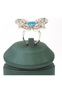 Natural blue topaz inlaid three-dimensional butterfly inlaid with gem ring