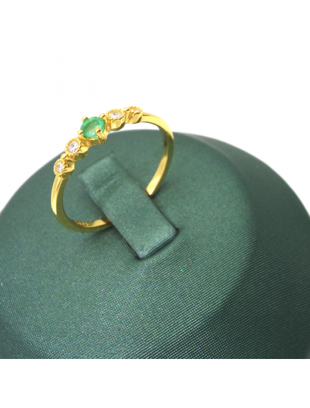 Natural emeral inlaid simple gem ring