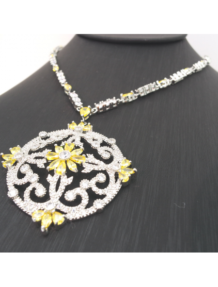 Brazilian yellow hollow Necklace