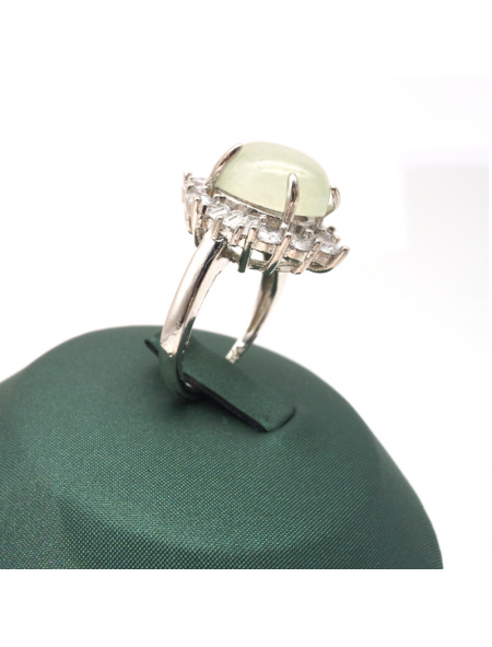 Adjustable oval Emerald Ring