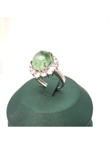 Adjustable oval Emerald Ring