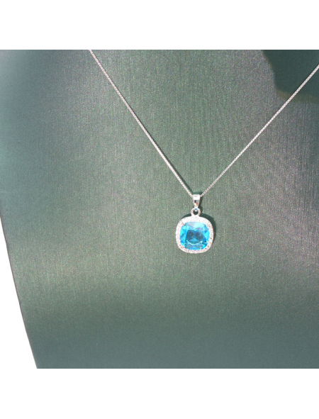 Natural Sapphire Round Silver Edge Diamond Pendant