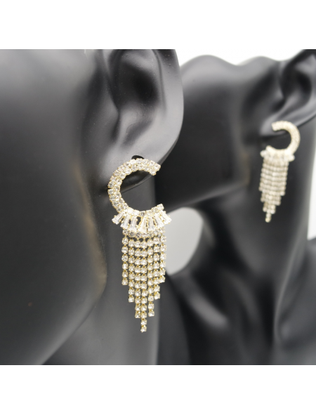 C-shaped tassel ear stud