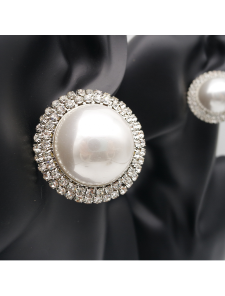 Pearl round ear stud