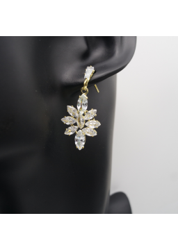 Silver flower ear stud