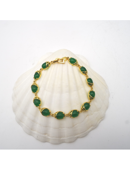 Gold oval bracelet