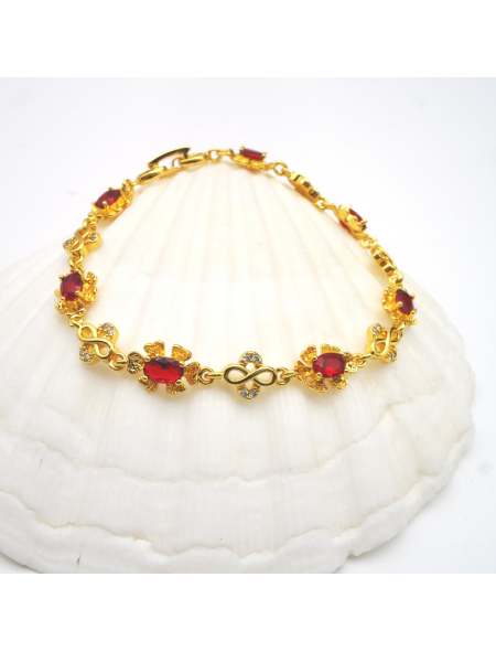 Four-leaf clover red gem bracelet