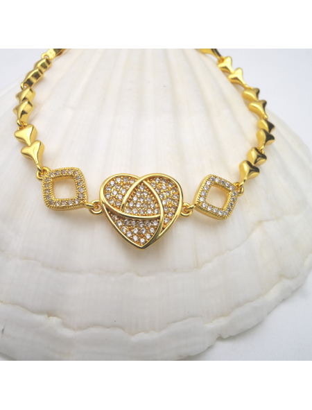 Gold heart bracelet