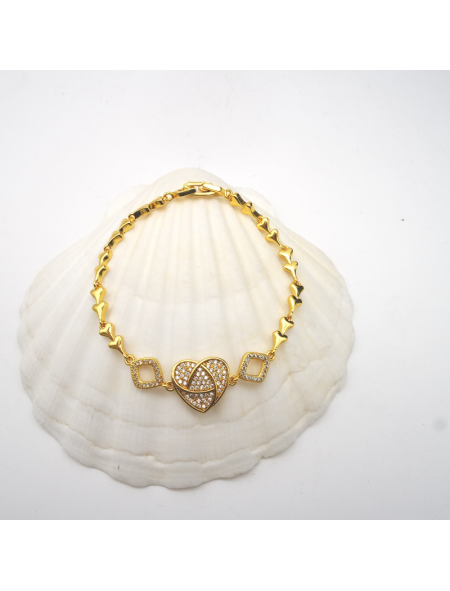 Gold heart bracelet