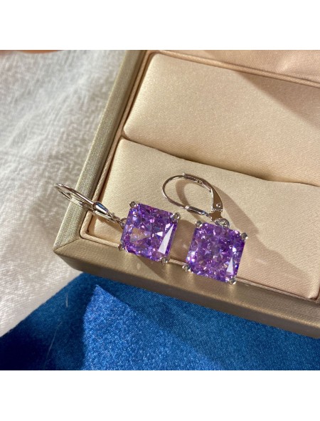 Small square dangle zirconia earrings