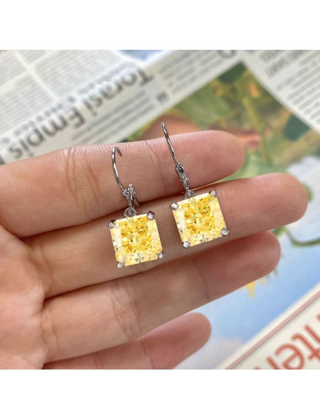 Small square dangle zirconia earrings